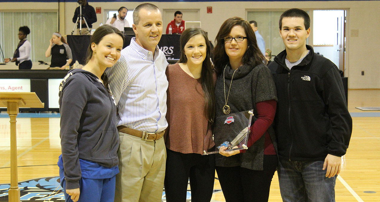 Former HFU Women's Basketball Coach Mike McLaughlin Officially Inducted into CACC Hall of Fame